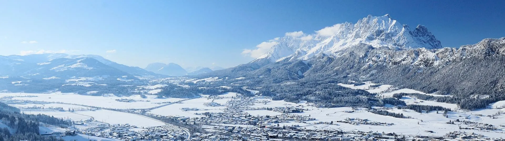 Atemberaubender Blick auf den Wilden Kaiser im Winter