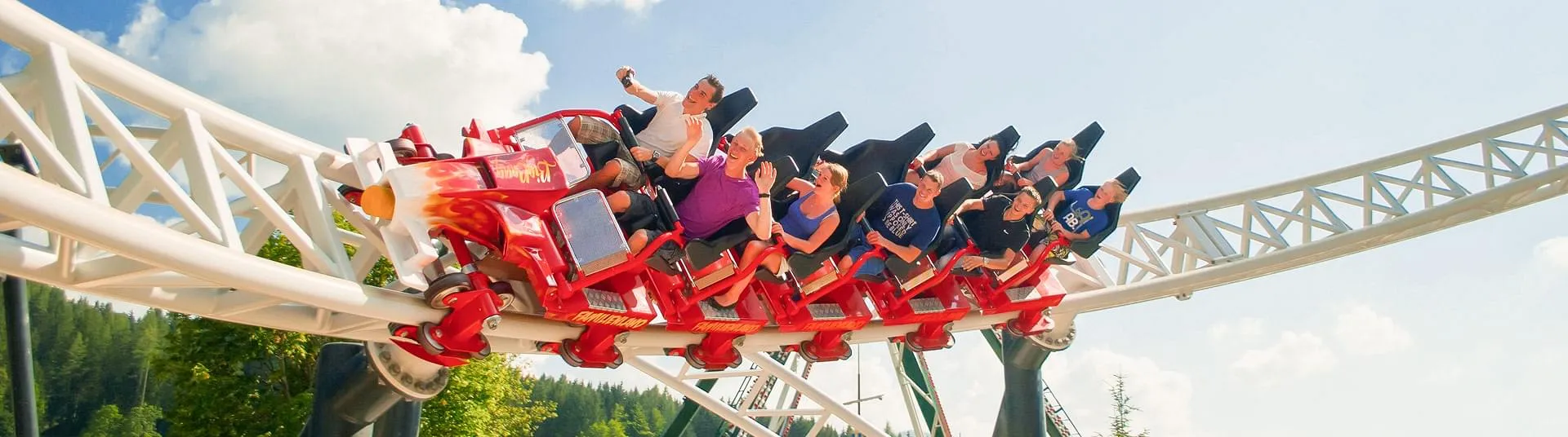 Adrenalin Pur! Mit der höchsten Achterbahn Österreichts.