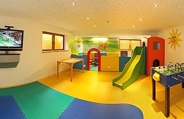 Alles was sich das Kinderherz wünscht. Der Kindspielbereich im Familienhotel