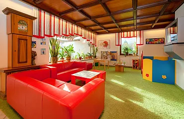 Genügend Platz für die Kleinen zum Spielen mit neuen Freunden